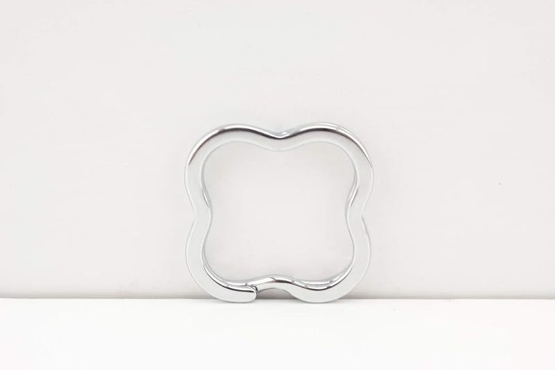 Clover-Shaped Split Key Ring